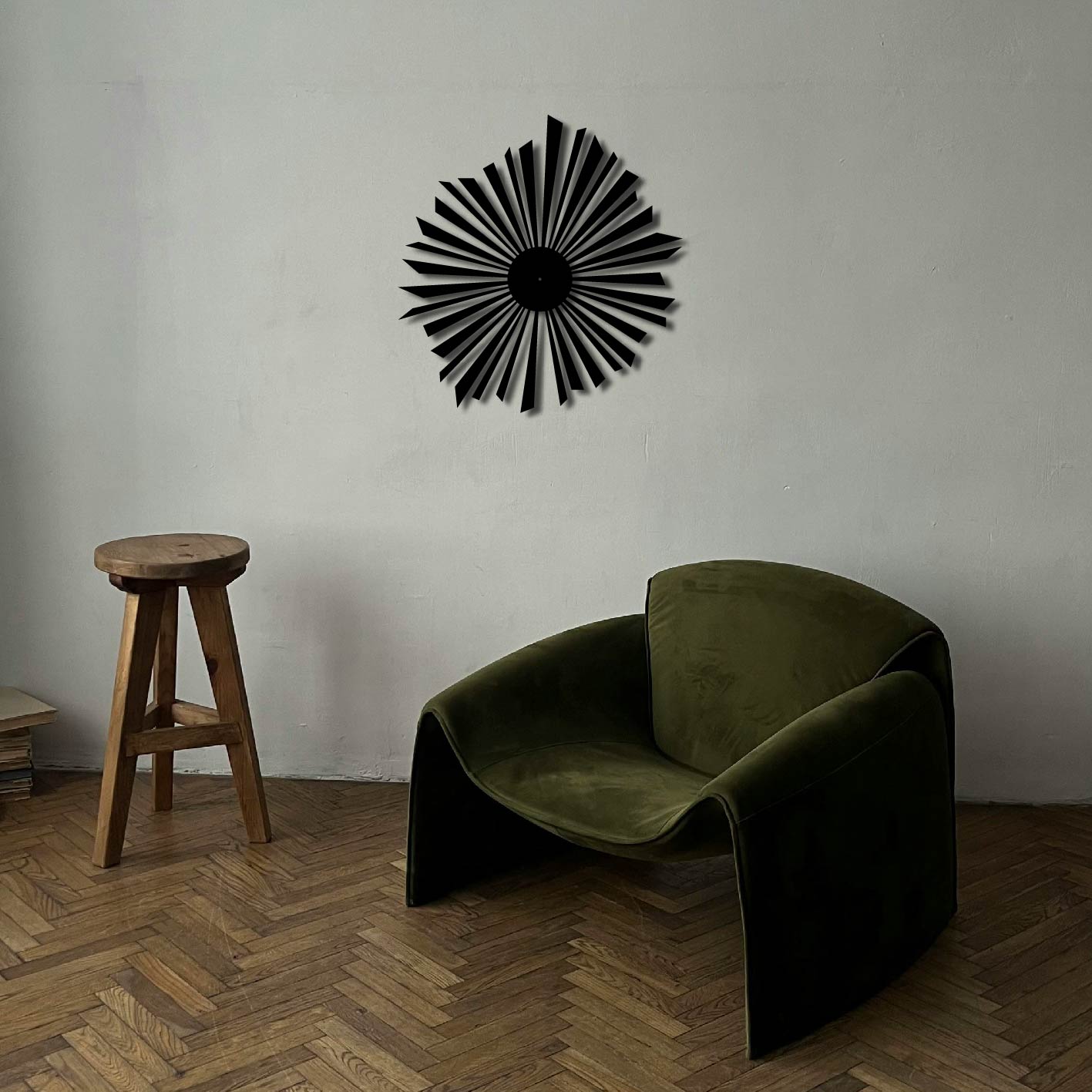 GEOMETRIC SPIKES METAL WALL ART
