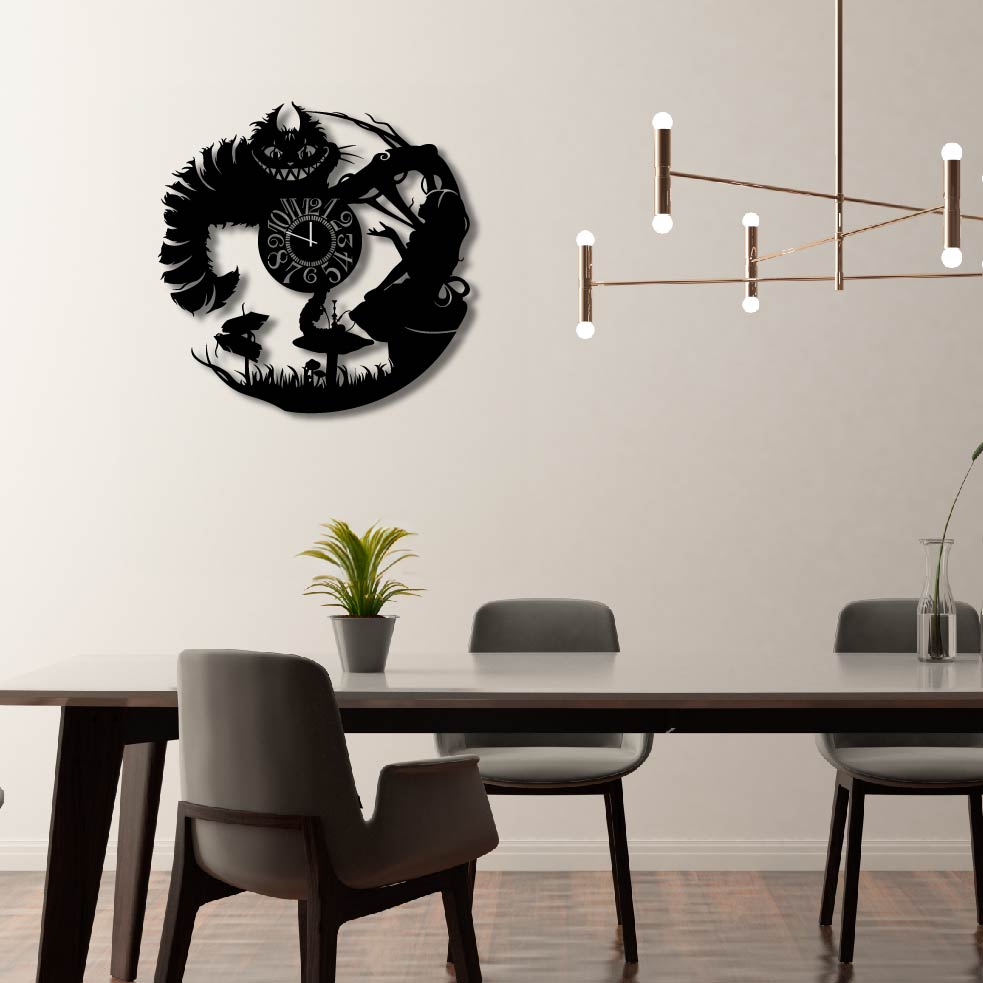 ALICE IN WONDERLAND CHESHIRE CAT METAL WALL ART CLOCK