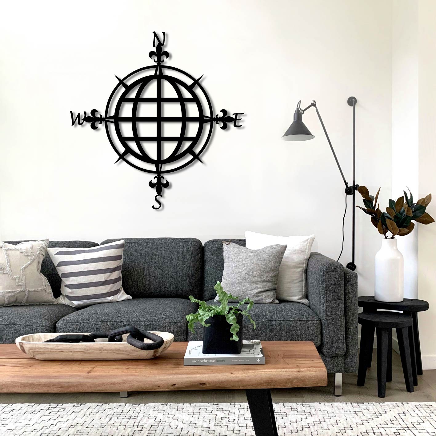 SIMPLE COMPASS AND GLOBE METAL WALL ART