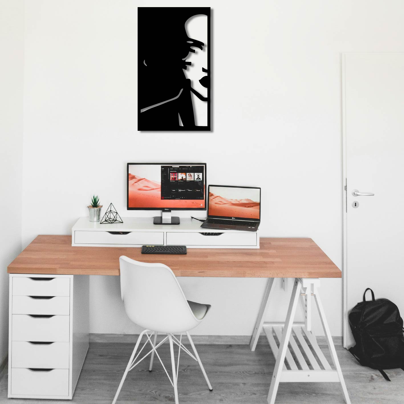 BLACK WIDOW PORTRAIT METAL WALL ART