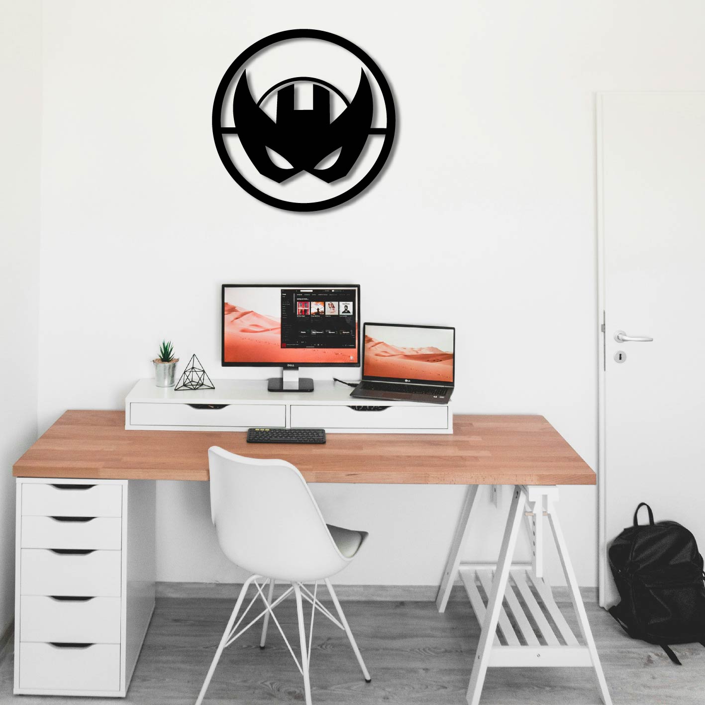 HAWKEYE CLASSIC LOGO METAL WALL ART