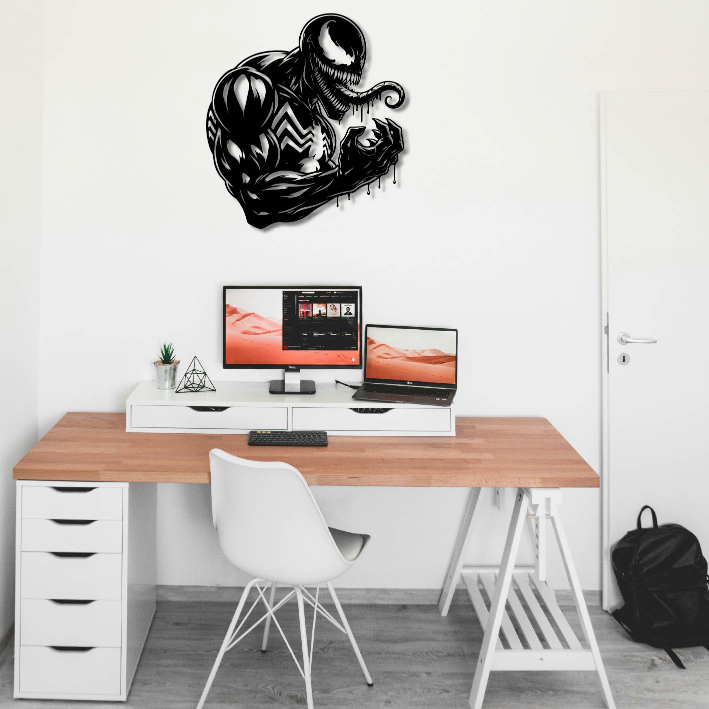 VENOM SIDE METAL WALL ART