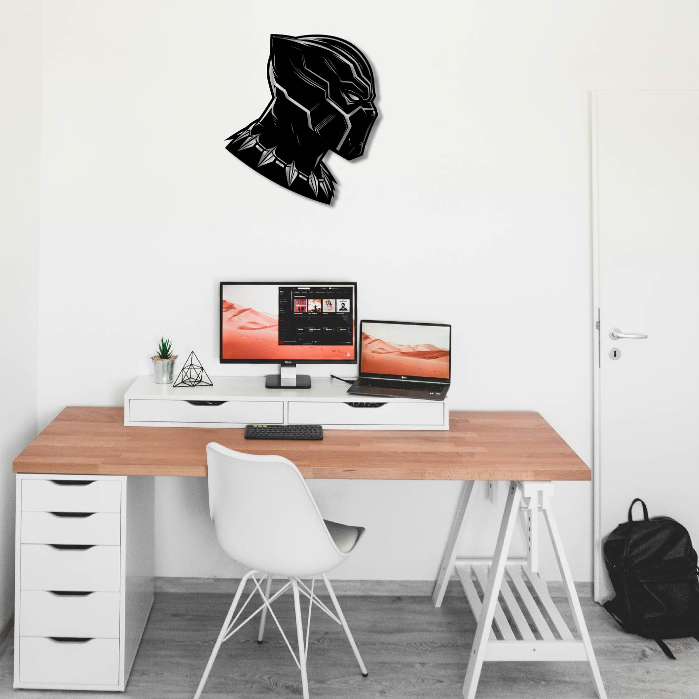 BLACK PANTHER SIDE PORTRAIT METAL WALL ART