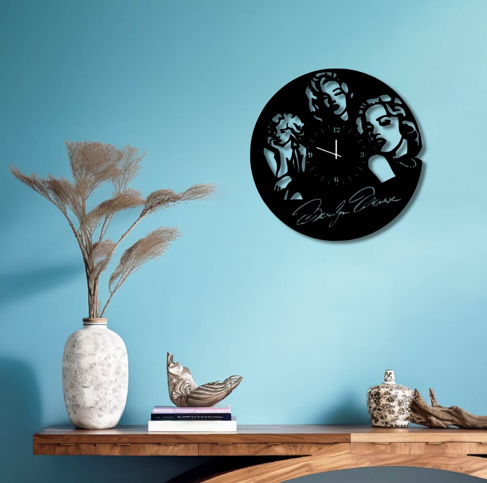 MARILYN MONROE METAL WALL ART CLOCK
