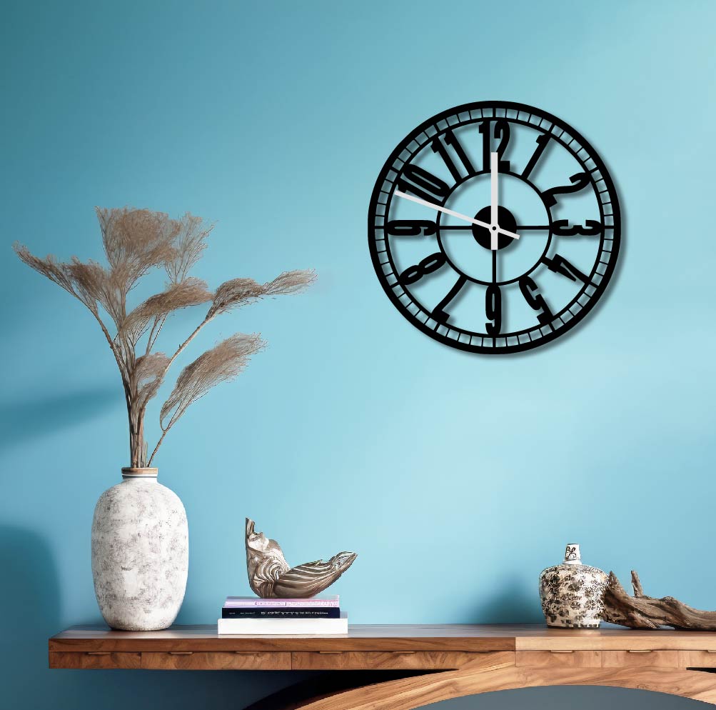 STRETCHED NUMBERS METAL WALL ART CLOCK
