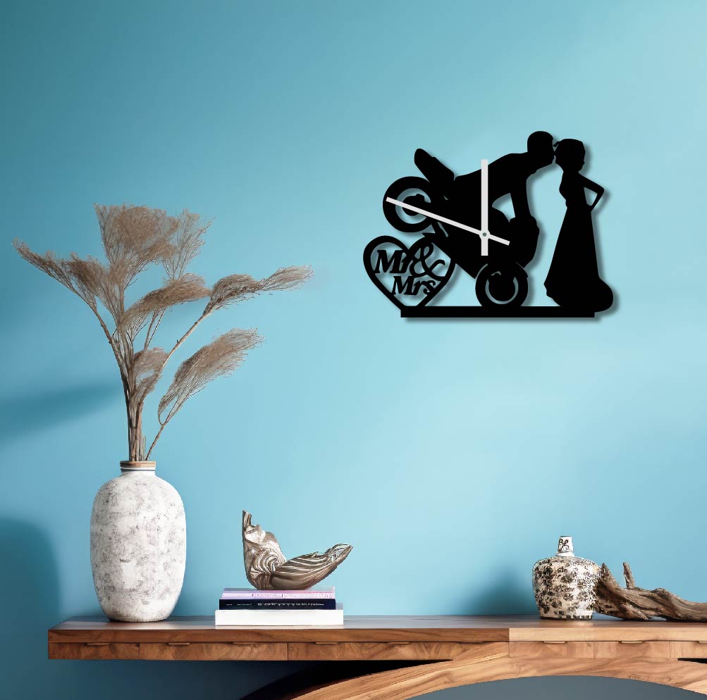 MR AND MRS METAL WALL ART CLOCK