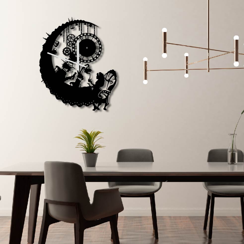 ALICE IN WONDERLAND DETAILED METAL WALL ART CLOCK