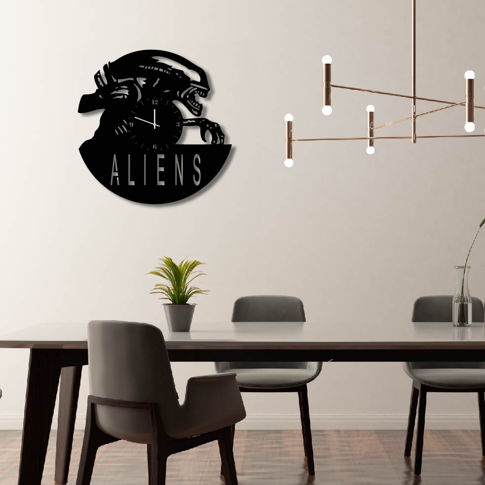 ALIENS METAL WALL ART CLOCK