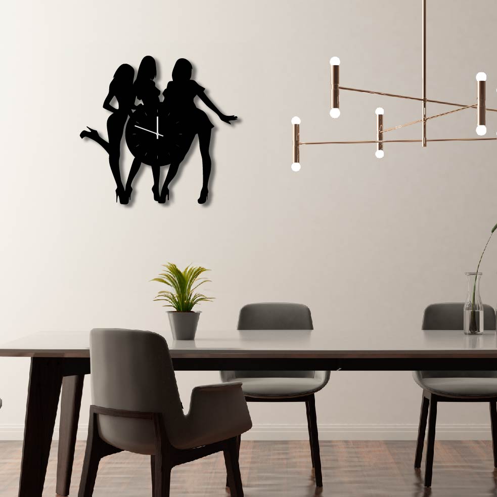 3 WOMEN METAL WALL ART CLOCK