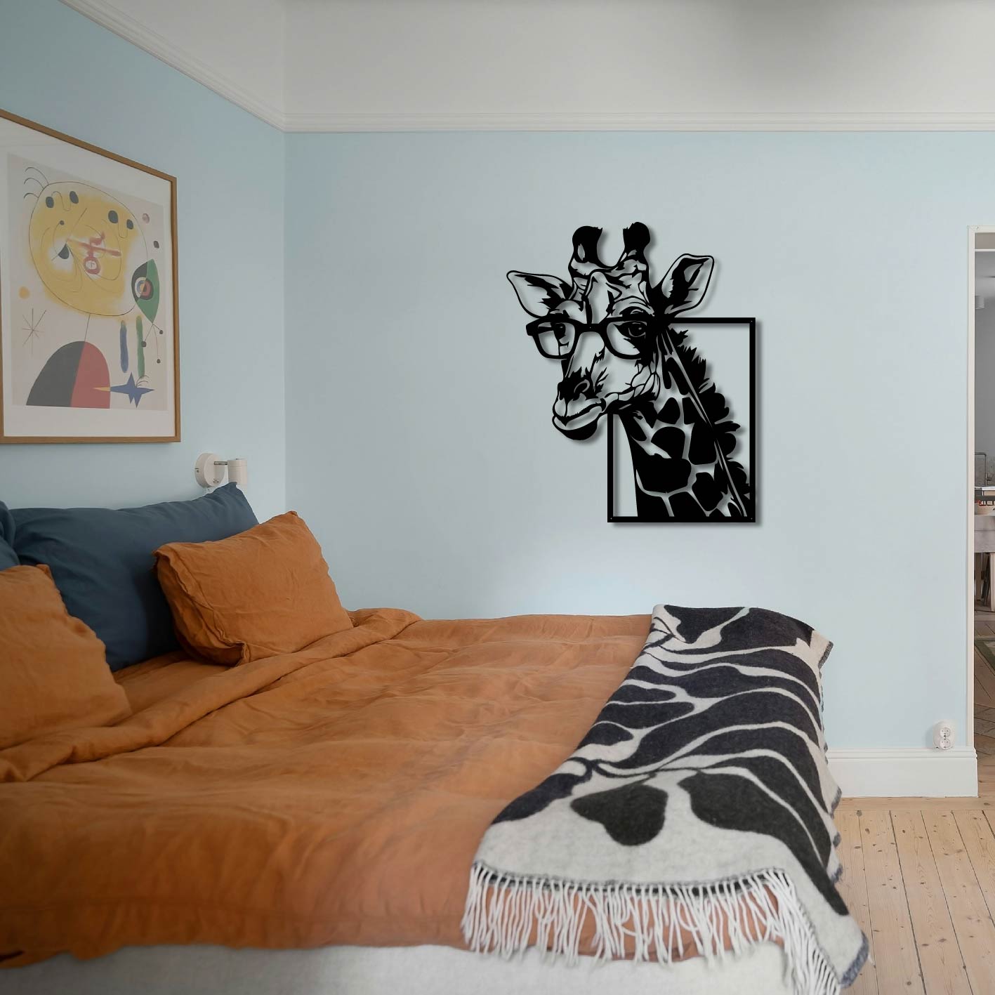 Smart Giraffe Metal Wall Art Frame