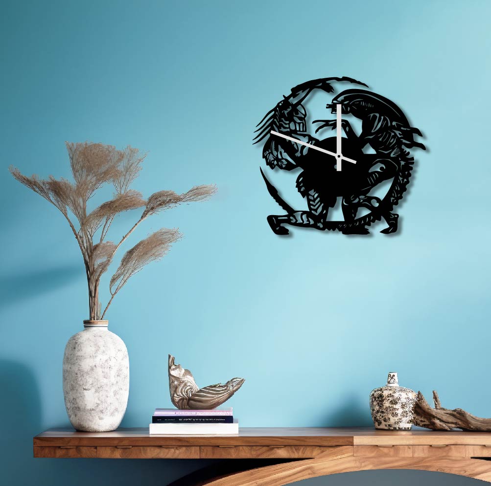 ALIEN VS PREDATOR METAL WALL ART CLOCK