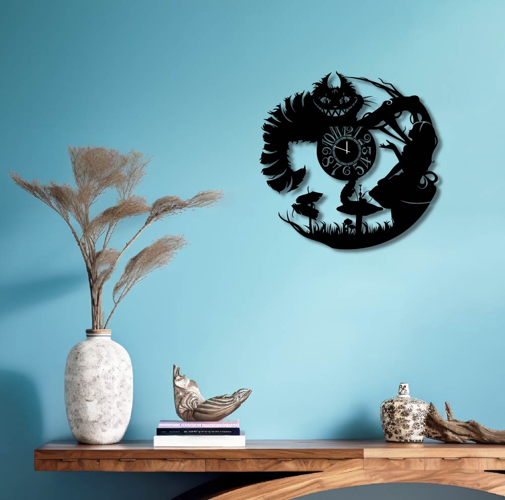ALICE IN WONDERLAND CHESHIRE CAT METAL WALL ART CLOCK