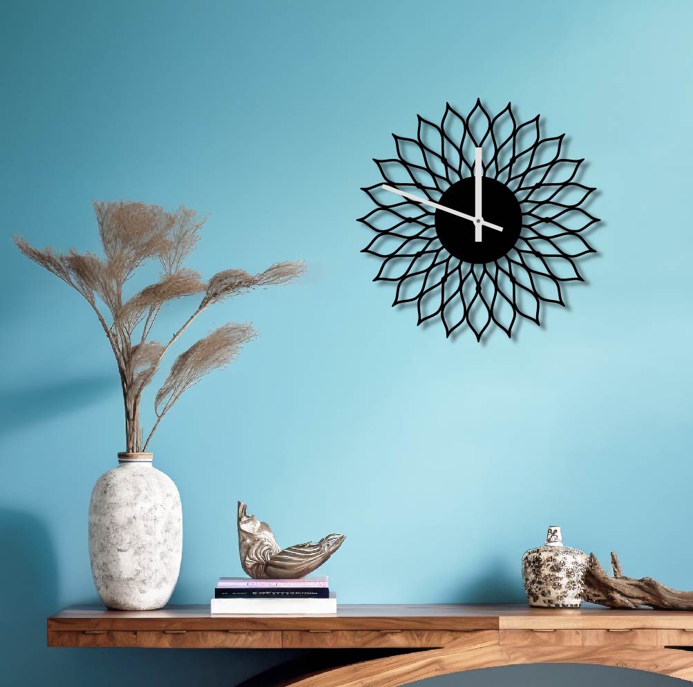GEOMETRIC FLOWER METAL WALL ART CLOCK