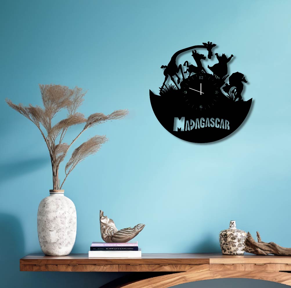 MADAGASCAR METAL WALL ART CLOCK